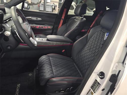 2025 Genesis GV70 3.5T AWD Sport