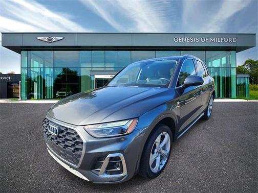 2022 Audi Q5 45 S line Premium Plus