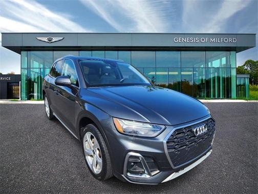 2022 Audi Q5 45 S line Premium Plus