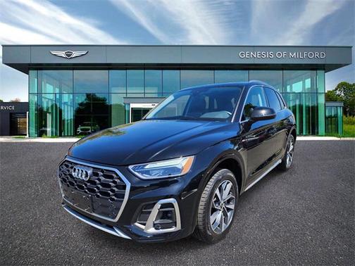 2022 Audi Q5 45 S line Premium Plus
