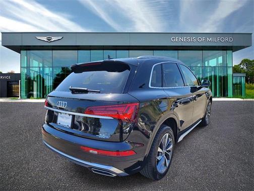 2022 Audi Q5 45 S line Premium Plus