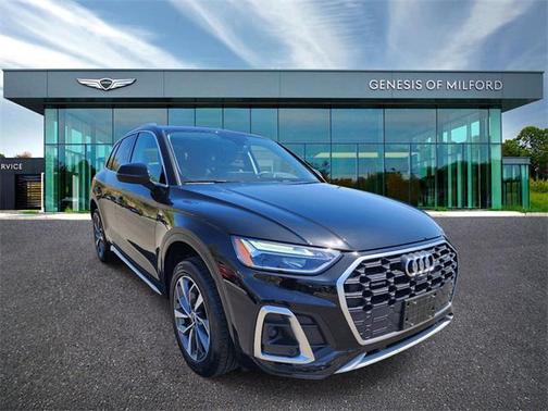 2022 Audi Q5 45 S line Premium Plus