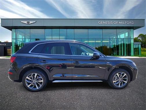 2022 Audi Q5 45 S line Premium Plus