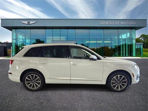 2019 Audi Q7 45 Premium Plus