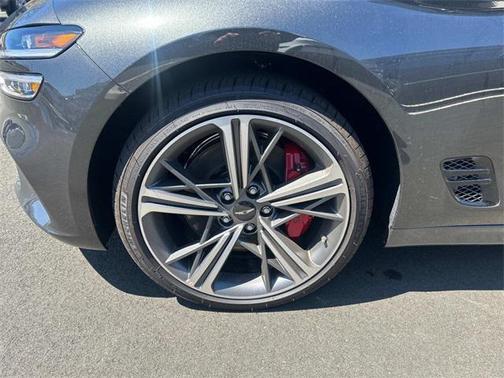 2025 Genesis G70 2.5T AWD