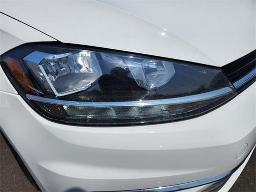 2019 Volkswagen Golf SportWagen TSI SE