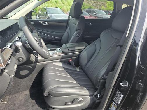 2025 Genesis GV80 2.5T