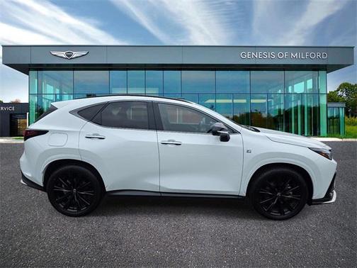 2024 Lexus NX 450h+ F SPORT Handling