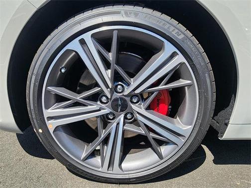 2025 Genesis G70 3.3T AWD Sport Advanced