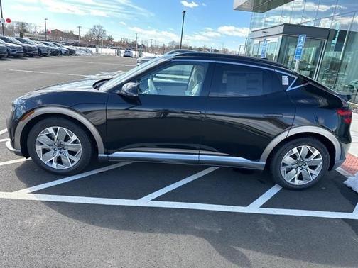 2025 Genesis GV60 Standard AWD