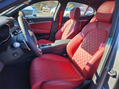 2025 Genesis G70 3.3T AWD Sport Advanced