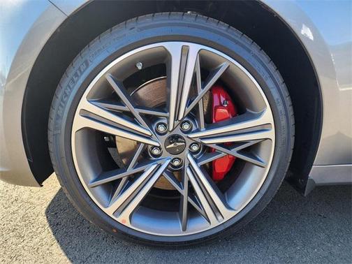 2025 Genesis G70 3.3T AWD Sport Advanced