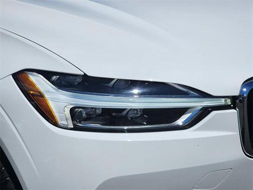 2020 Volvo XC60 T5 Momentum