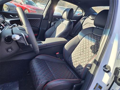2025 Genesis G70 3.3T AWD Sport Advanced