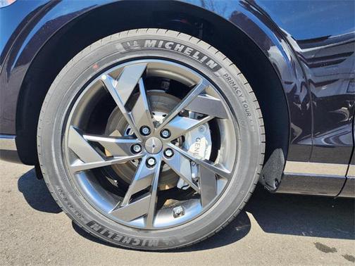 2025 Genesis Electrified GV70 Advanced AWD
