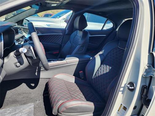 2025 Genesis G70 3.3T AWD Sport Advanced