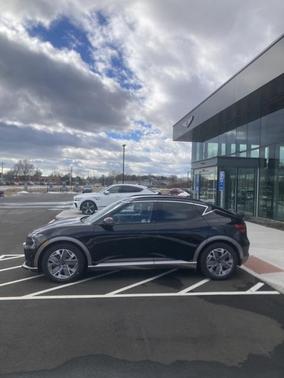2025 Genesis GV60 Standard AWD