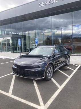 2025 Genesis GV60 Standard AWD