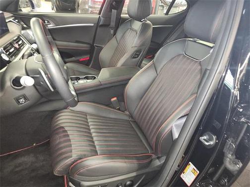 2025 Genesis G70 3.3T RWD Sport Advanced