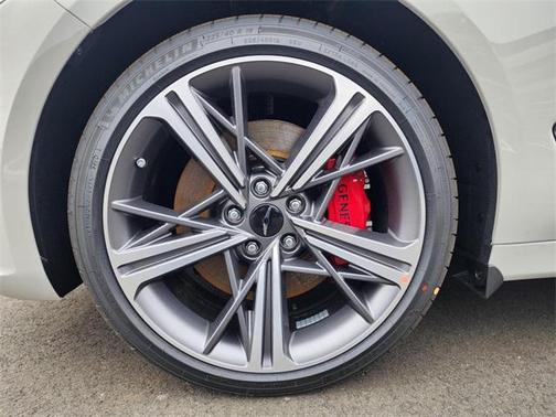 2025 Genesis G70 3.3T AWD Sport Advanced