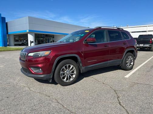 Velvet Red Pearlcoat 2019 Jeep Cherokee Latitude Plus