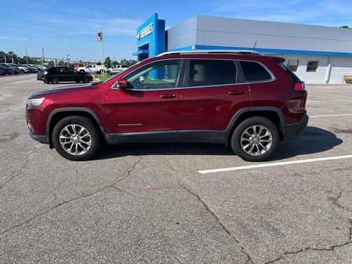 Velvet Red Pearlcoat 2019 Jeep Cherokee Latitude Plus