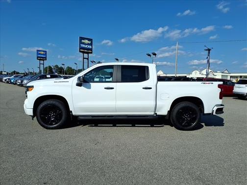 Summit White 2025 Chevrolet Silverado 1500 Custom