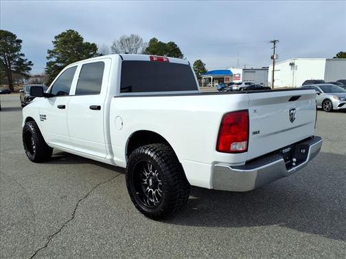 2022 RAM 1500 Classic SLT