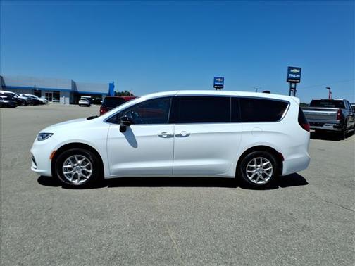 Bright White Clearcoat 2024 Chrysler Pacifica Touring L