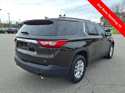 Havana Brown Metallic 2019 Chevrolet Traverse LT Cloth