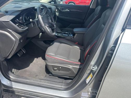 Moonstone Gray Metallic 2023 Buick Envision Essence FWD