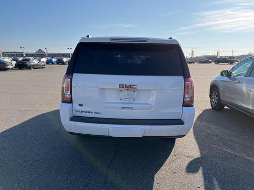 2019 GMC Yukon XL SLT