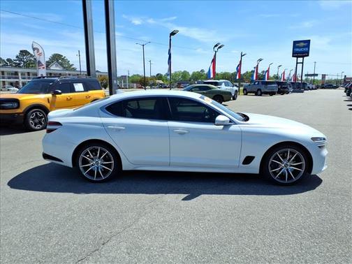 2022 Genesis G70 3.3T RWD