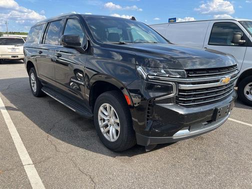 Black 2022 Chevrolet Suburban LT