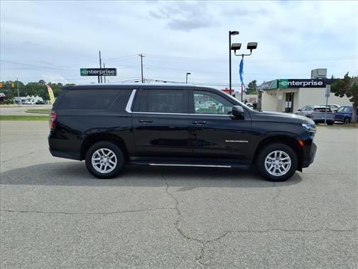 Black 2022 Chevrolet Suburban LT