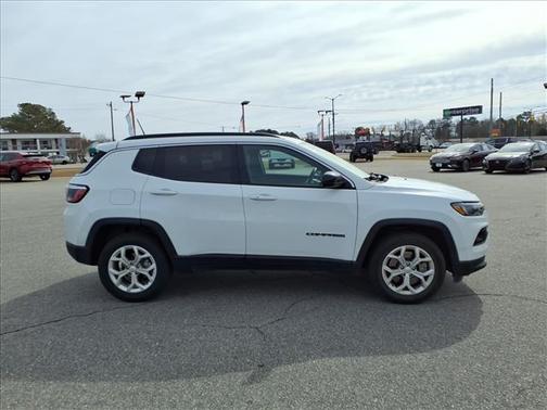 2024 Jeep Compass Latitude