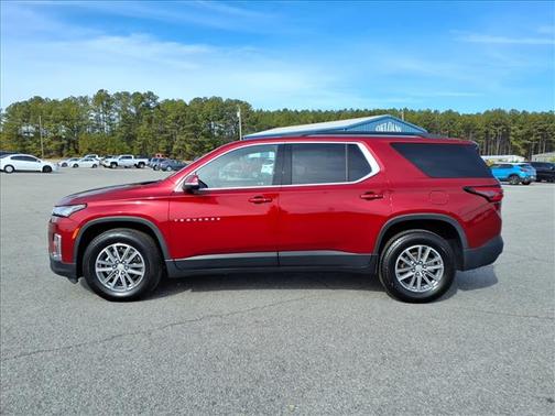 2023 Chevrolet Traverse LT Cloth