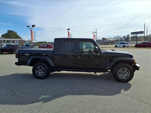 2022 Jeep Gladiator Sport S