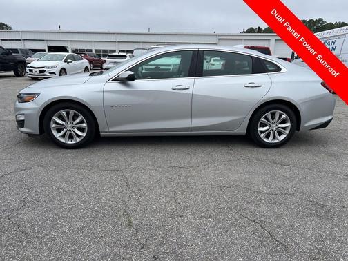 Silver Ice Metallic 2021 Chevrolet Malibu FWD LT