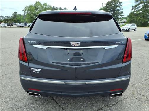 Wilder Metallic 2021 Cadillac XT5 Luxury