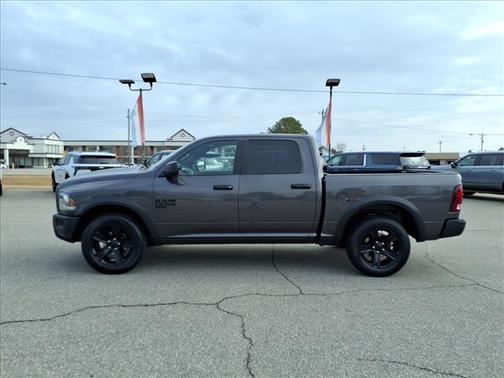 2024 RAM 1500 Classic Warlock Crew Cab 4x4 5'7' Box