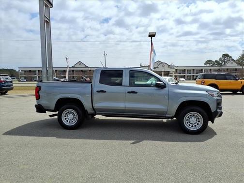 Sterling Gray Metallic 2024 Chevrolet Colorado WT