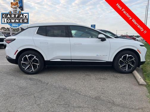 Summit White 2025 Chevrolet Equinox EV LT