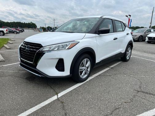 Fresh Powder 2022 Nissan Kicks S
