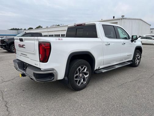 2023 GMC Sierra 1500 SLT