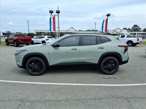 Cacti Green 2026 Chevrolet Trax FWD ACTIV