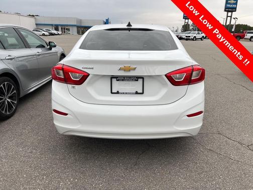 2018 Chevrolet Cruze LS