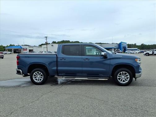 Lakeshore Blue Metallic 2024 Chevrolet Silverado 1500 LT