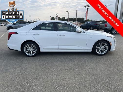 Summit White 2024 Cadillac CT4 Luxury