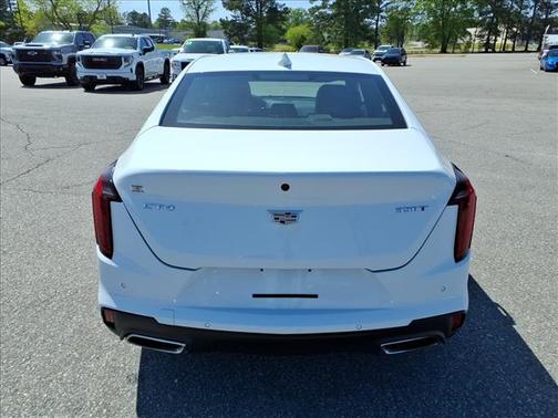 2024 Cadillac CT4 Luxury
